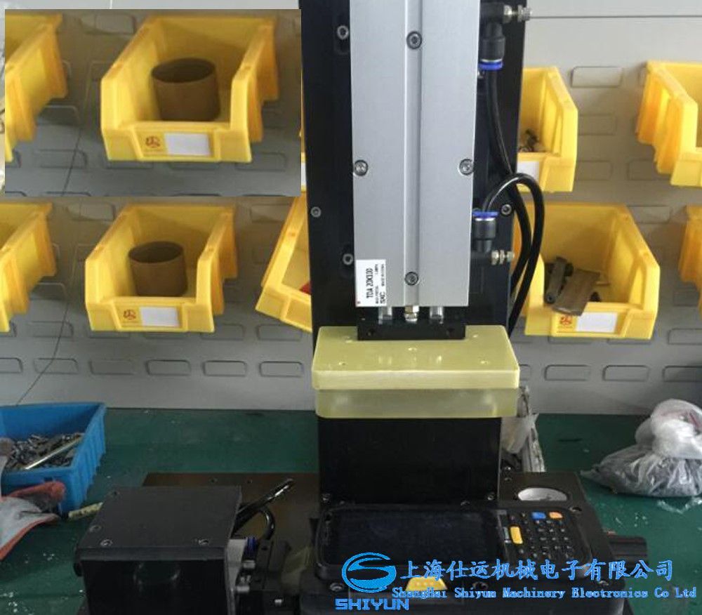 移动终端扫描窗口及TP一体双气缸压合保压治具